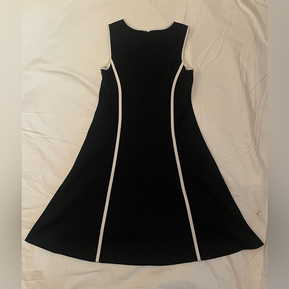 Retro flare Ann Taylor cocktail dress - Picture 2 of 3